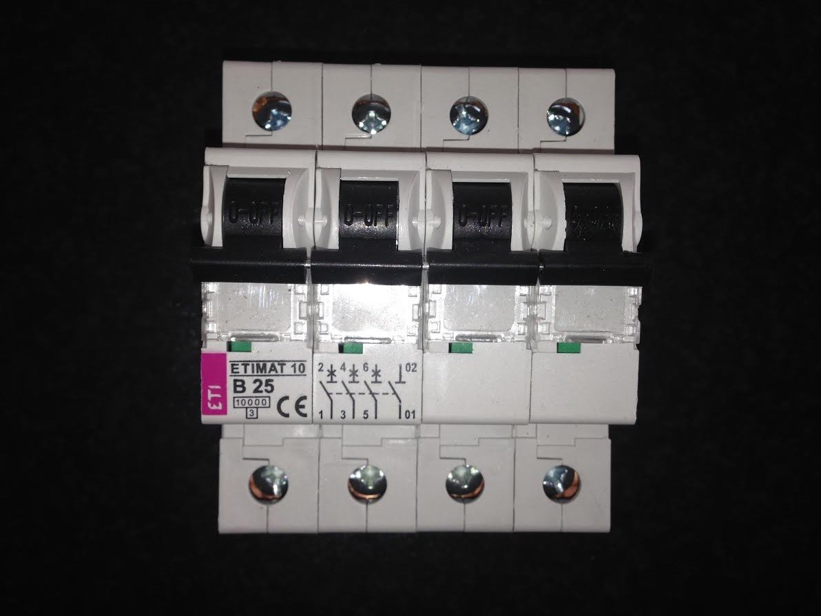 Eti Etimat10 Installatie Automaat 25A B-Kar 3-Fase+N 4-P 230 400V 002126718