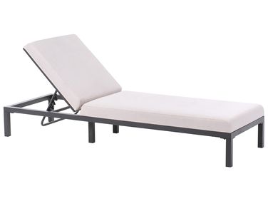 Ligstoel met kussen LARIANO kantelbaar Metaal Lichtbeige